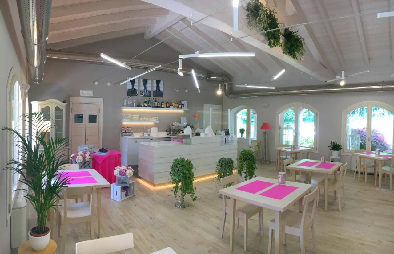 Bianco Hotel Primaluna エクステリア 写真