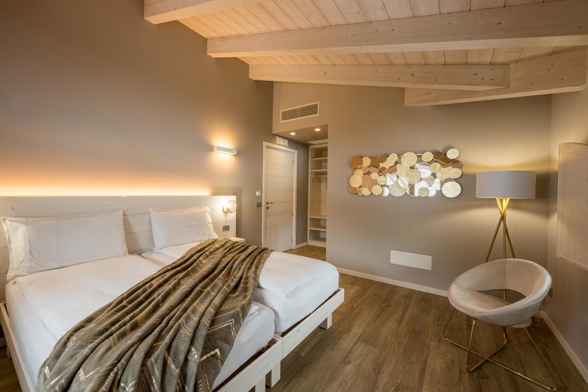 Bianco Hotel Primaluna エクステリア 写真
