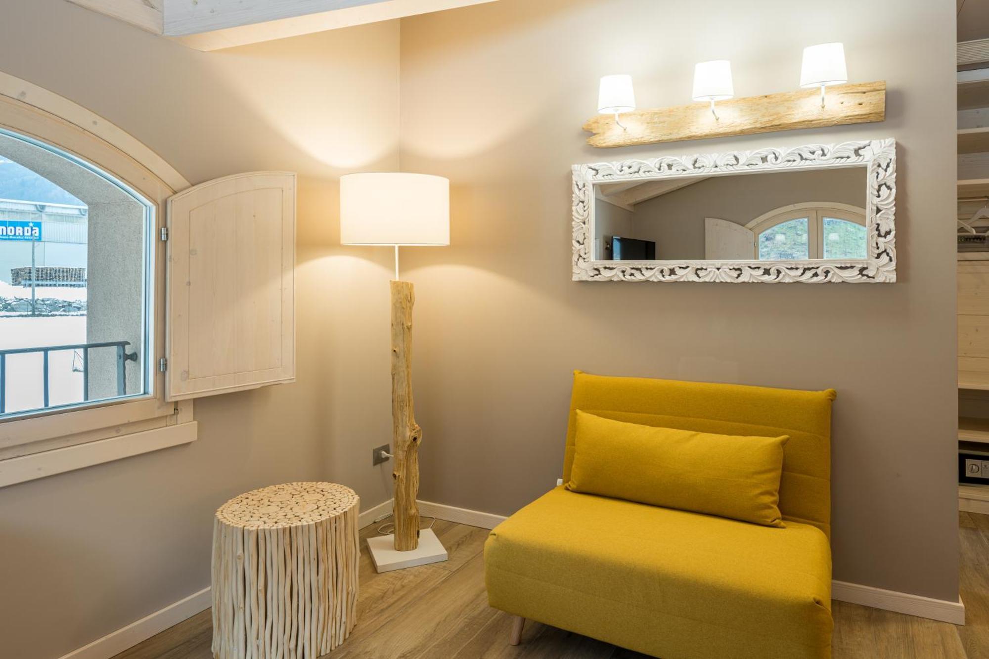 Bianco Hotel Primaluna エクステリア 写真