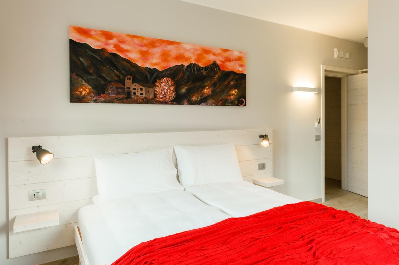 Bianco Hotel Primaluna エクステリア 写真